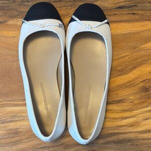 White and Black Cap-Toe Ballet Flats White House Black Market size 6M